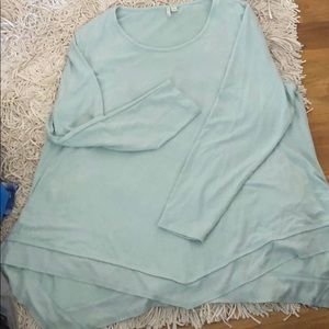 C EST. 1946 long sleeve 22/24W top